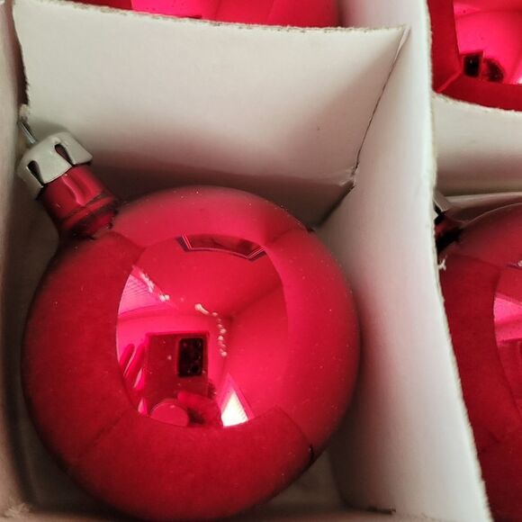 Vintage Ornaments Santa Land 18 Red Glass Ornaments #0363 - Picture 11 of 13